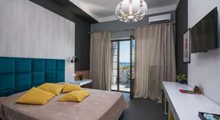 Гостиница Beton Brut Resort All Inclusive Анапа Классический двухместный номер с 1 кроватью, балконом и видом на окружающую местность-2